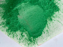 Load image into Gallery viewer, Grass Stain Mica Powder